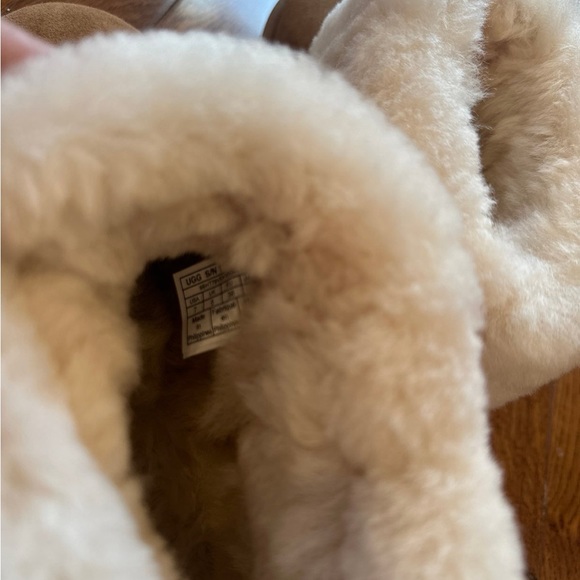 UGG mini Blakeley Faux fur trimmed boot - Picture 6 of 7
